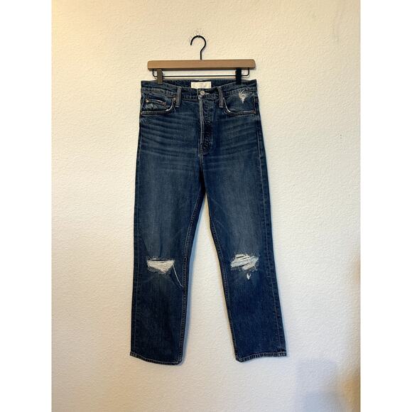 MOTHER The Tomcat Distressed Crop Jeans in Playing with Scissors - Picture 2 of 5